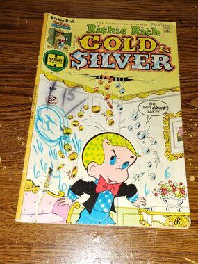 Richie Rich Gold & Silver #10  (Harvey Comics, 1977)
